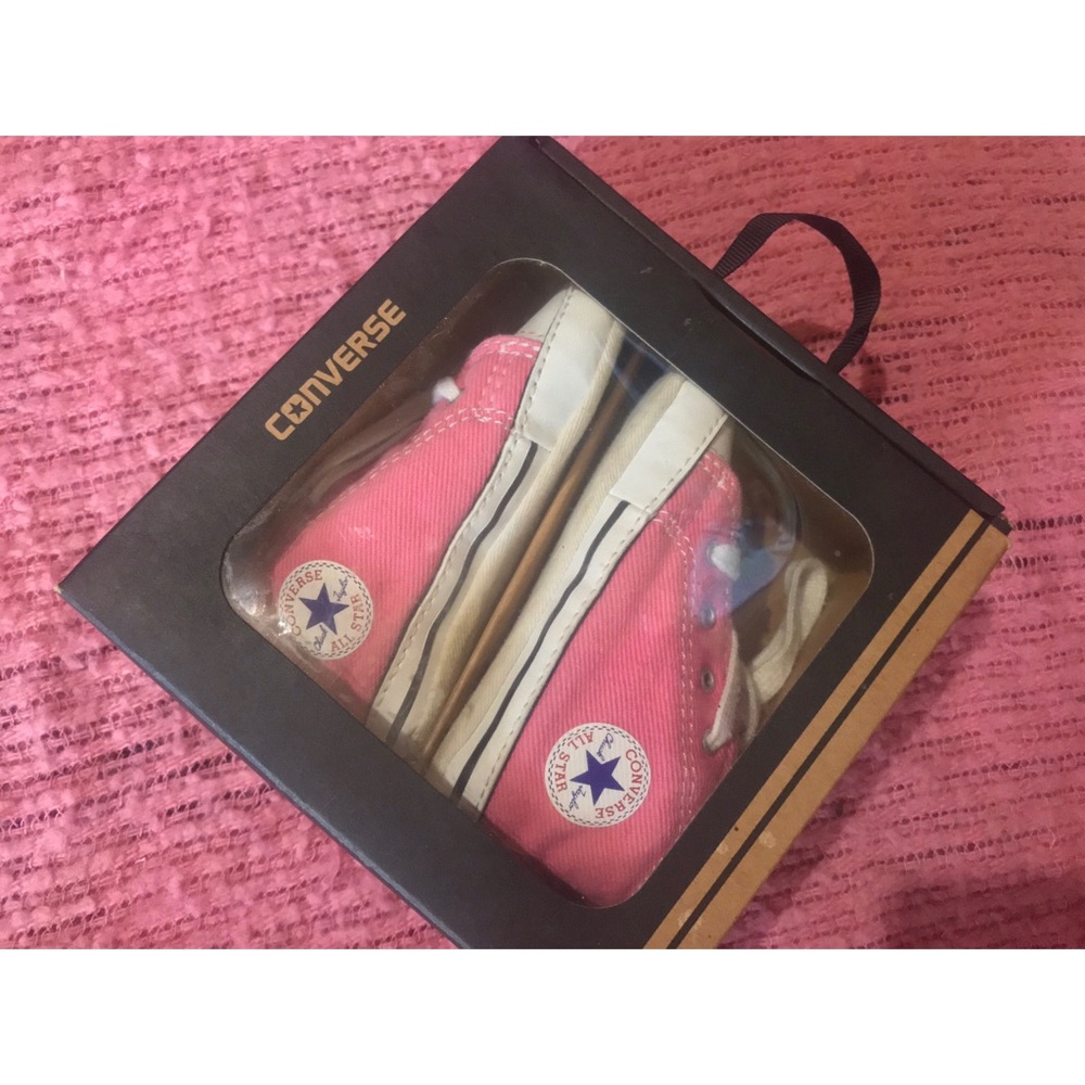 CONVERSE SIZE 4 INFANT